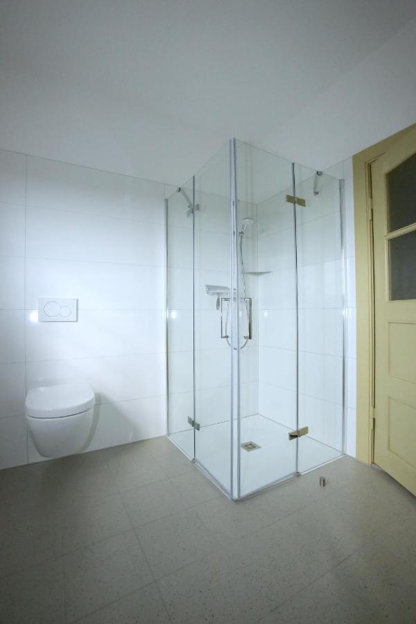 Bahnhof Hohen Mistorf Apartment Bagian luar foto