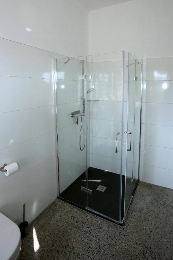 Bahnhof Hohen Mistorf Apartment Bagian luar foto